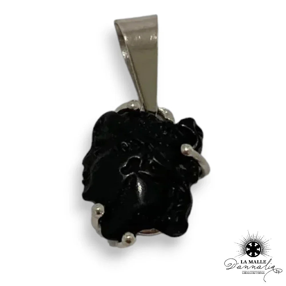 Pendentif Tête de Maure en corail noir de Méditerranée, fait main à Bastia — La Malle d'Annalia