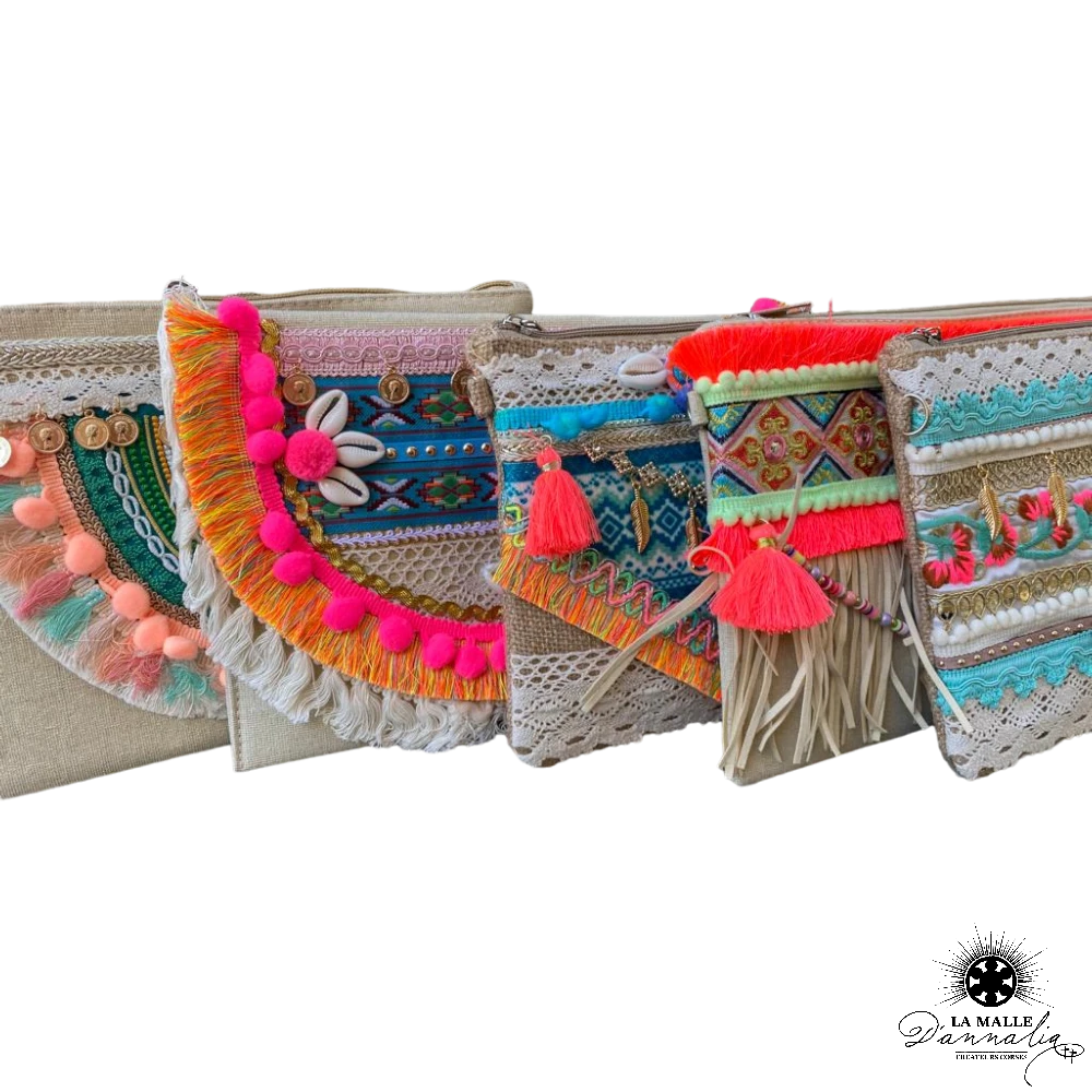 lamalledannalia sac panier pochette customisé pompom coloré ete
