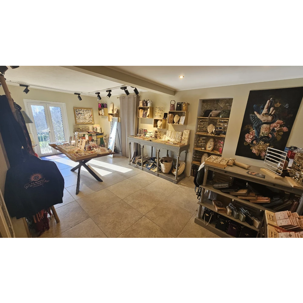 showroom lamalledannalia