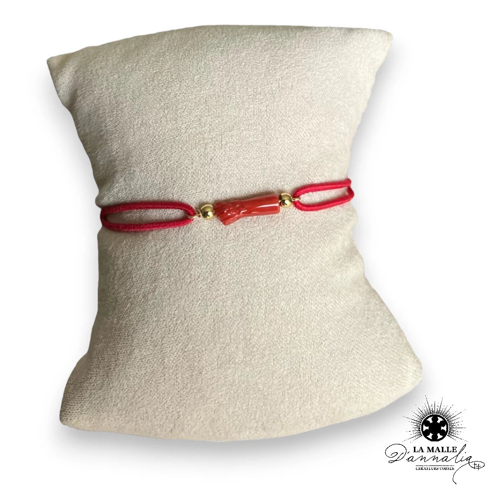 Bracelet-corail-dore-acier inoxydable-fil rouge-mains corail-elastique-lamalledannalia
