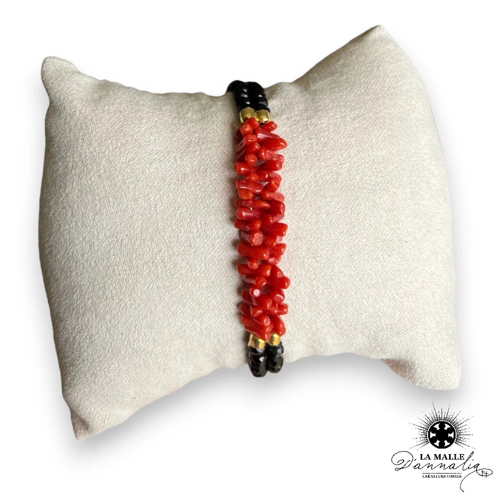 Bracelet-corail-rouge-veritable-christal-dore-memoire-de-forme-lamalledannalia
