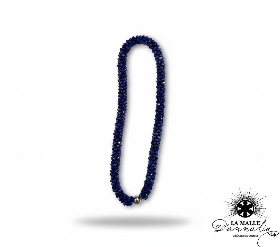 Collier sautoir en cristal à facettes bleu marine avec fermoir argenté – La Malle d'Annalia