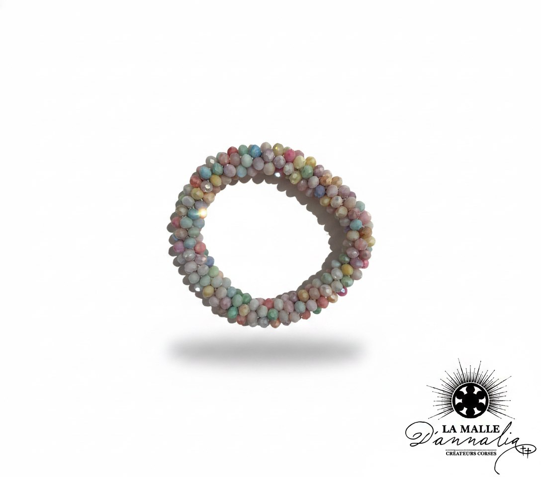 Bracelet en perles facettées multicolores aux tons pastel lamalledannalia