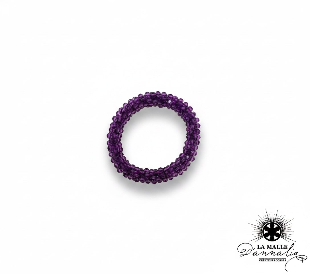 gros bracelet de perles violettes transparentes. lamalledannalia