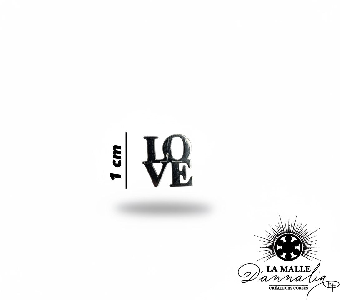 Pendentif en argent avec inscription LOVE lamalledannalia