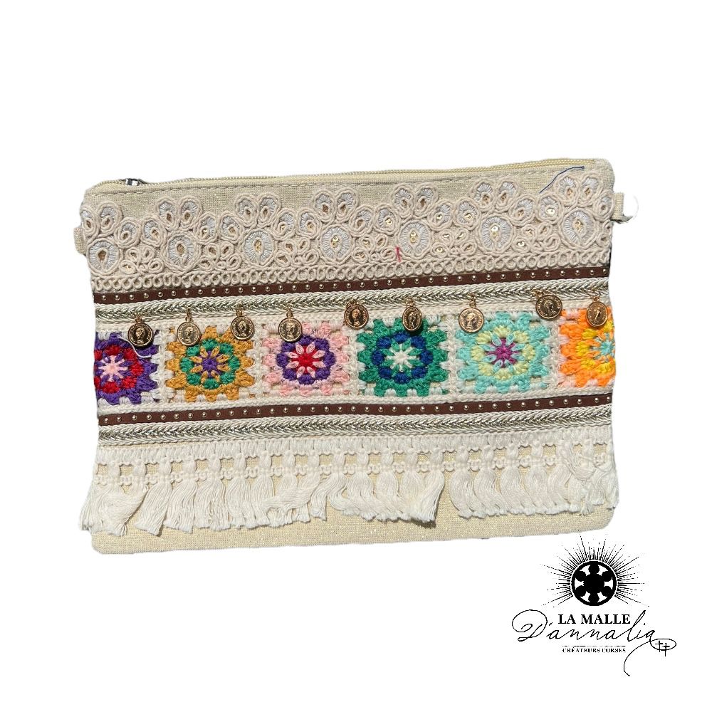 Pochette bohème chic colorée customisation au crochet