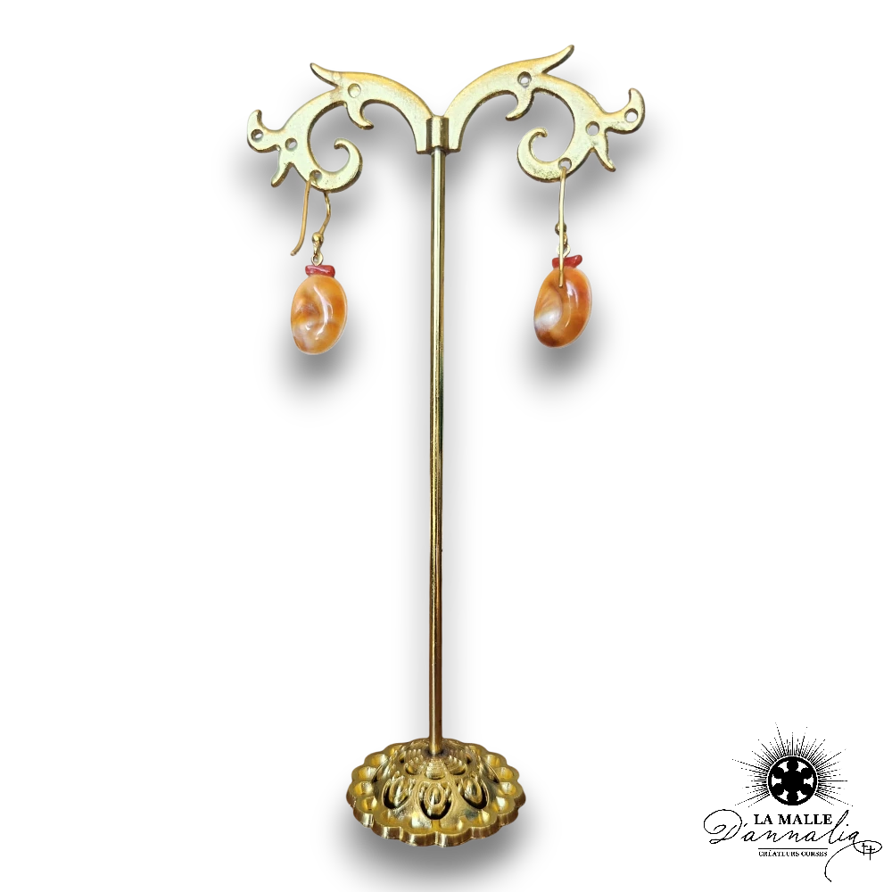 boucle oreille oeil sainte lucie corail rouge plaque or lamalledannalia