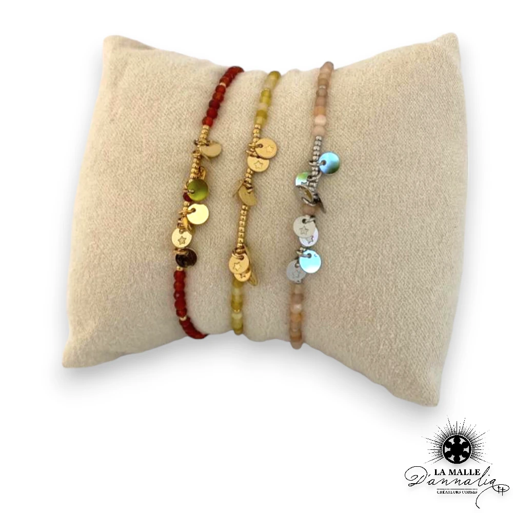 Bracelet étoile en perle et breloque