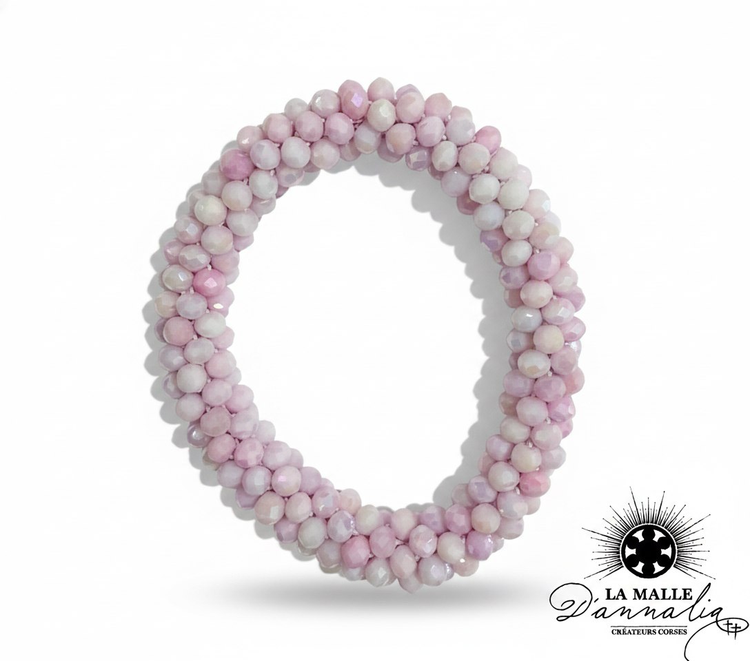 Bracelet en perles facettées de couleur rose pale brillante lamalledannalia