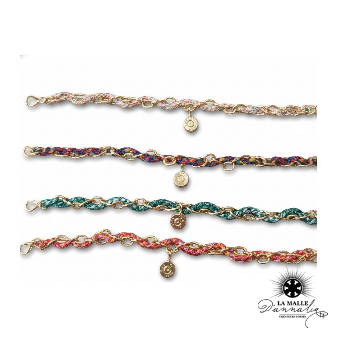 Bracelet Chaîne Dorée & Fil Tressé Multicolore — Pendentifs Douilles