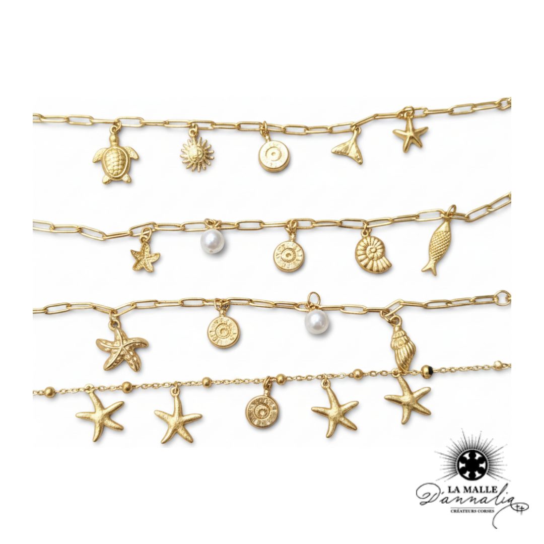 Bracelet Doré à Douilles — Charms Marins & Perles