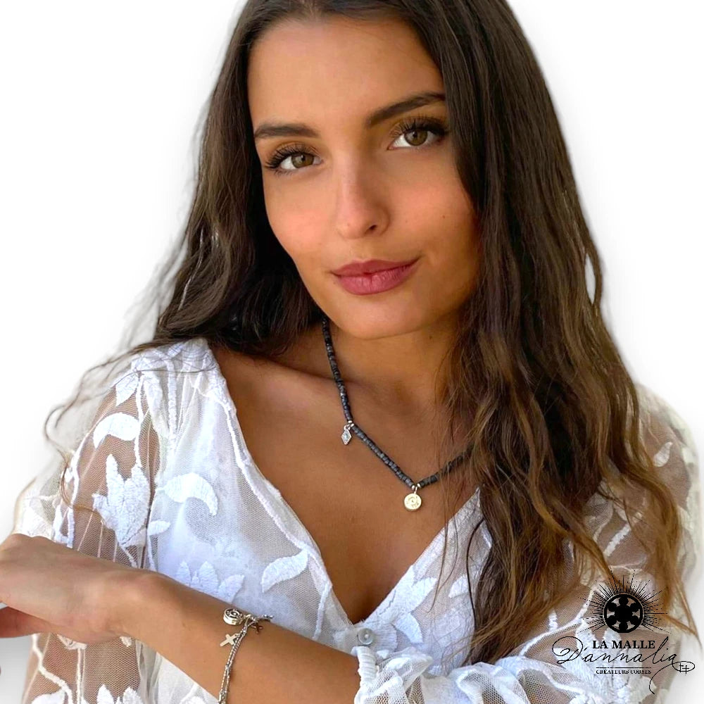 collier perle noir douille creation corse douille lamalledannalia