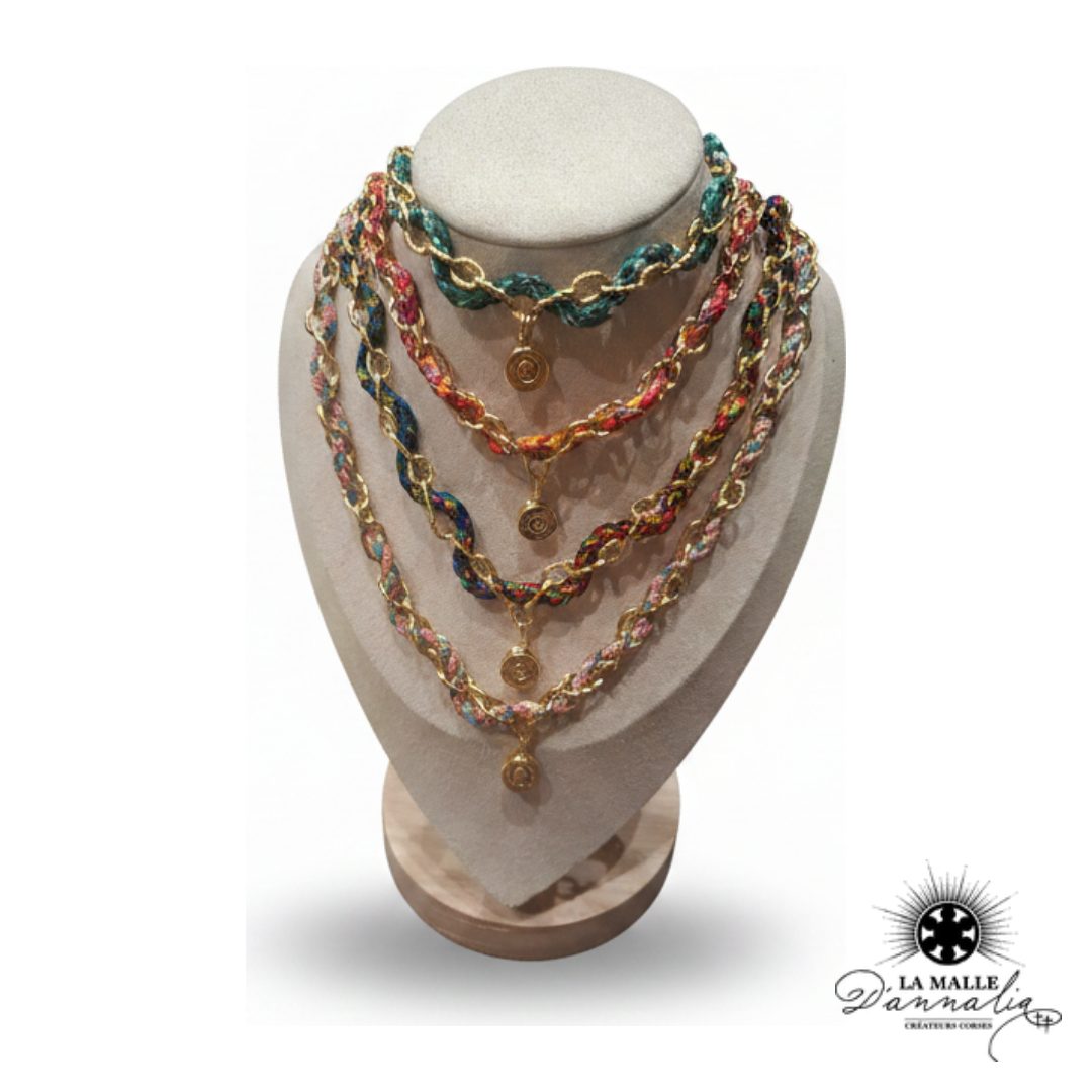Collier Multi-rangs Chaînes & Fils Tressés — Pendentifs Douilles Recyclées