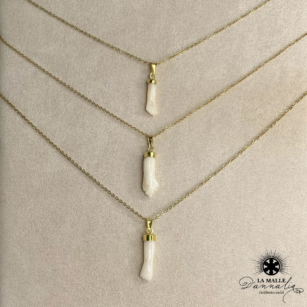 lamalledannalia-Collier-Acier-Pendentif-Main-corail-Blanc-Plaque-Or