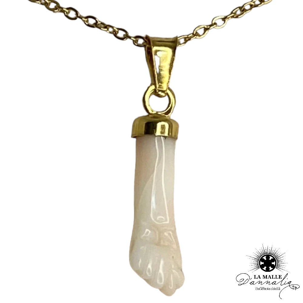 lamalledannalia-Collier-Acier-Pendentif-Main-corail-Blanc-rose-petite-Plaque-Or-createur