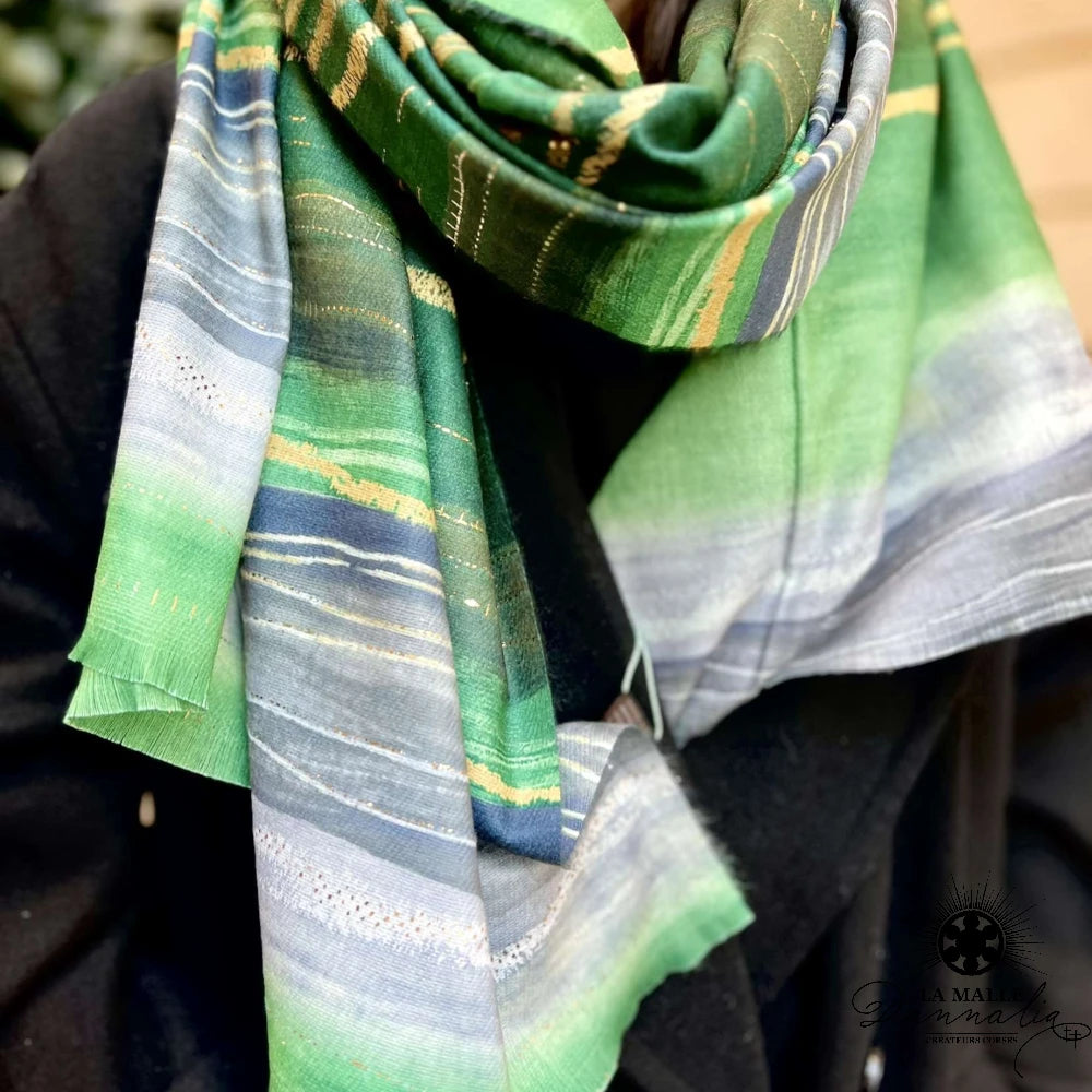 lamalledannalia-Écharpe-Nuances-Vert-Reflets-Dorés