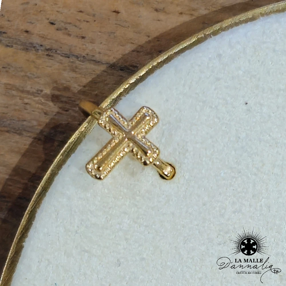 lamalledannalia-bague-oreille-acier-inoxydable-croix--dore-sans-trou