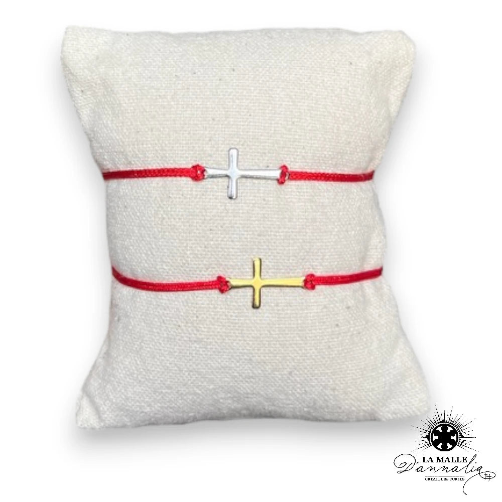 lamalledannalia-bijou-bracelet-fil-rouge-croix-argent-dore