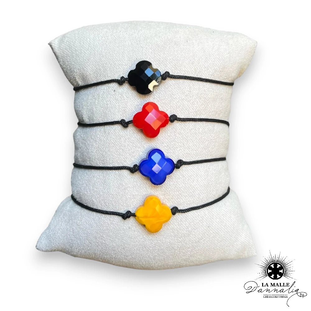 lamalledannalia-bijou-trefle-filrouge-bleu-orange-rouge-noir