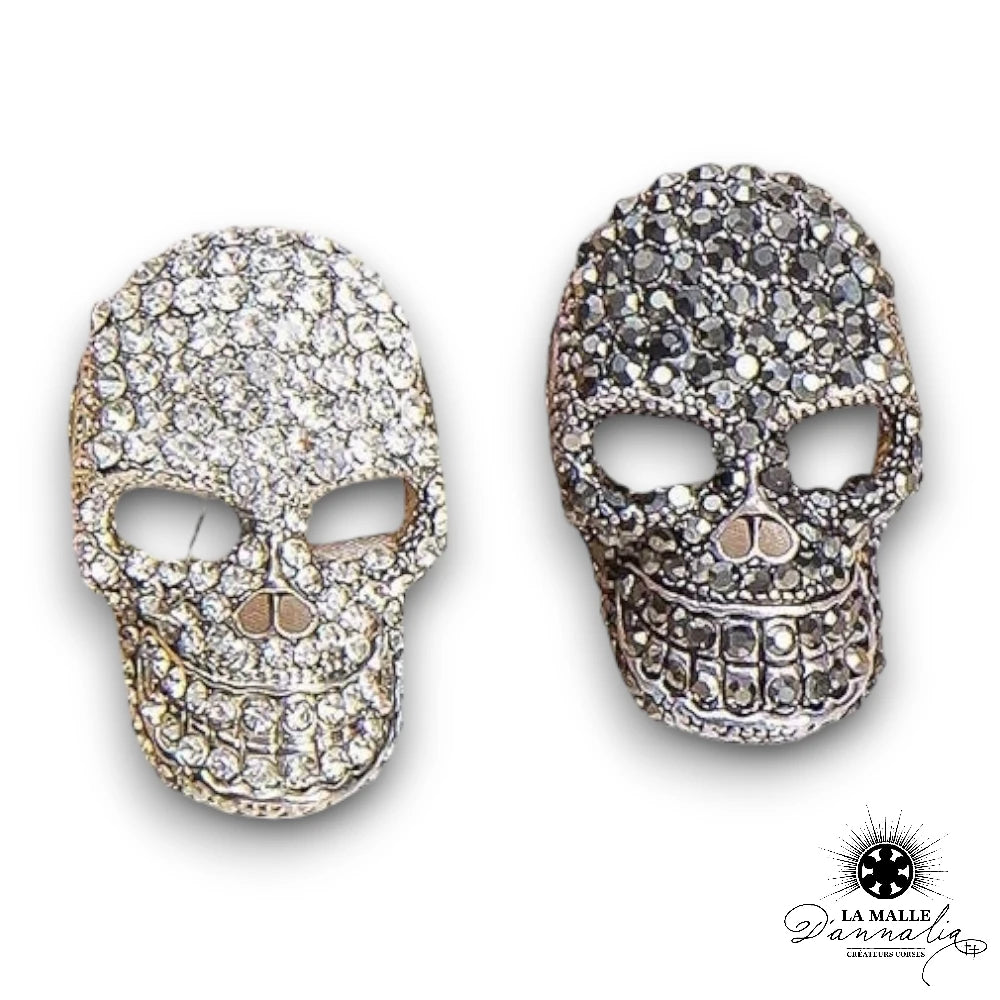 lamalledannalia-bijoux-broche-fantaisie-tete-mort-strass-noir-strass-blanc