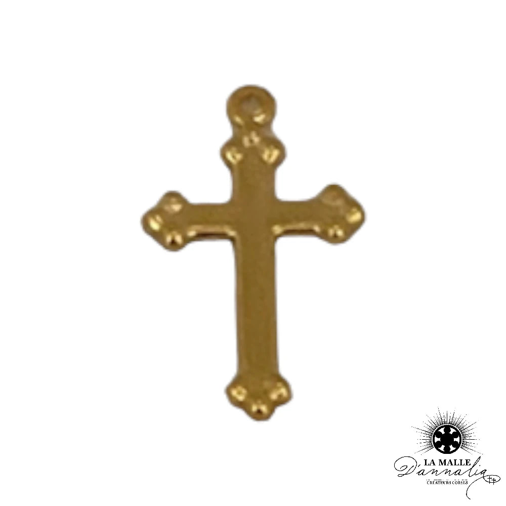 Collier en Corail Rose Branche avec sa breloque vierge croix douille