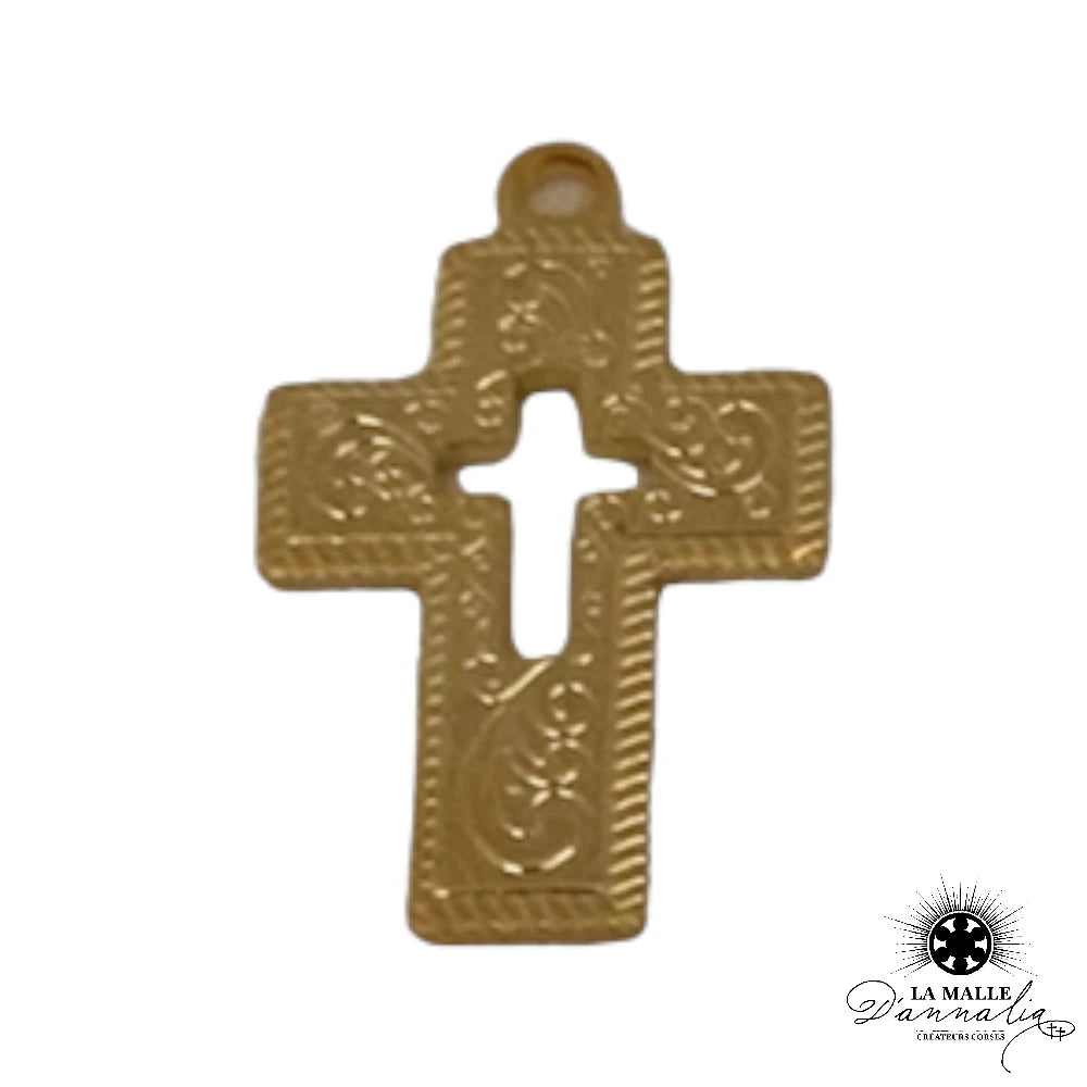 Collier en Corail Rose Branche avec sa breloque vierge croix douille