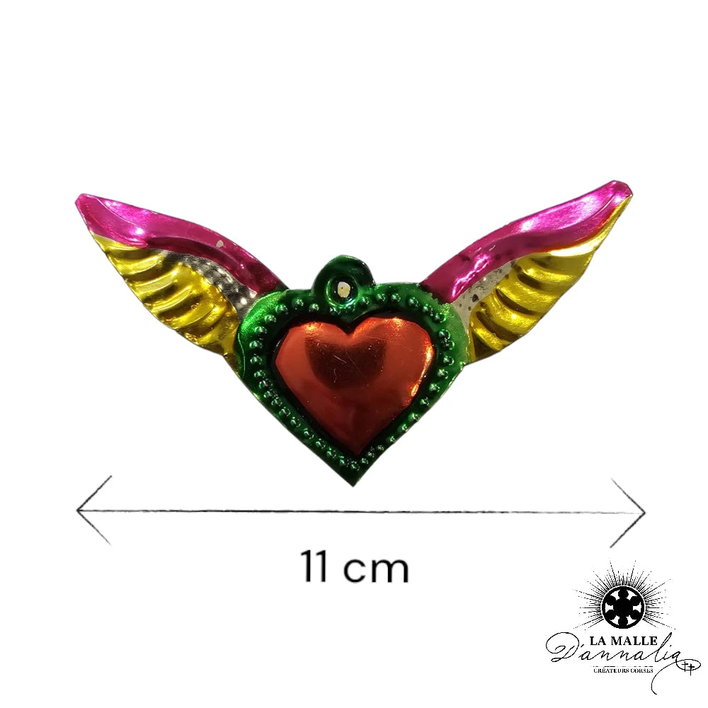 lamalledannalia-ex-voto-metal-repousse-mexique-mexicain-guadalupe-decoration-mural-coeur-rouge-aile-petite