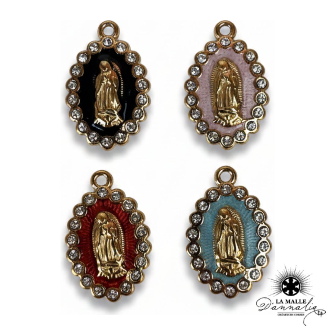 breloque médaille ovale Vierge Marie émaillée auréole cristaux 2,4cm charm La Malle d'Annalia