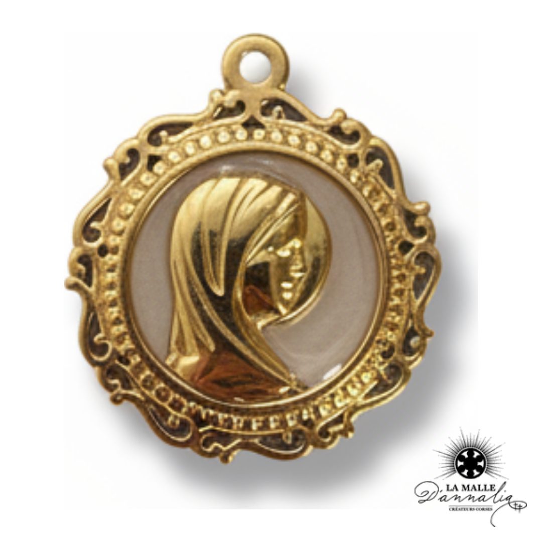 breloque médaille profil Vierge Marie nacrée dorée 2,4cm charm délicat La Malle d'Annalia