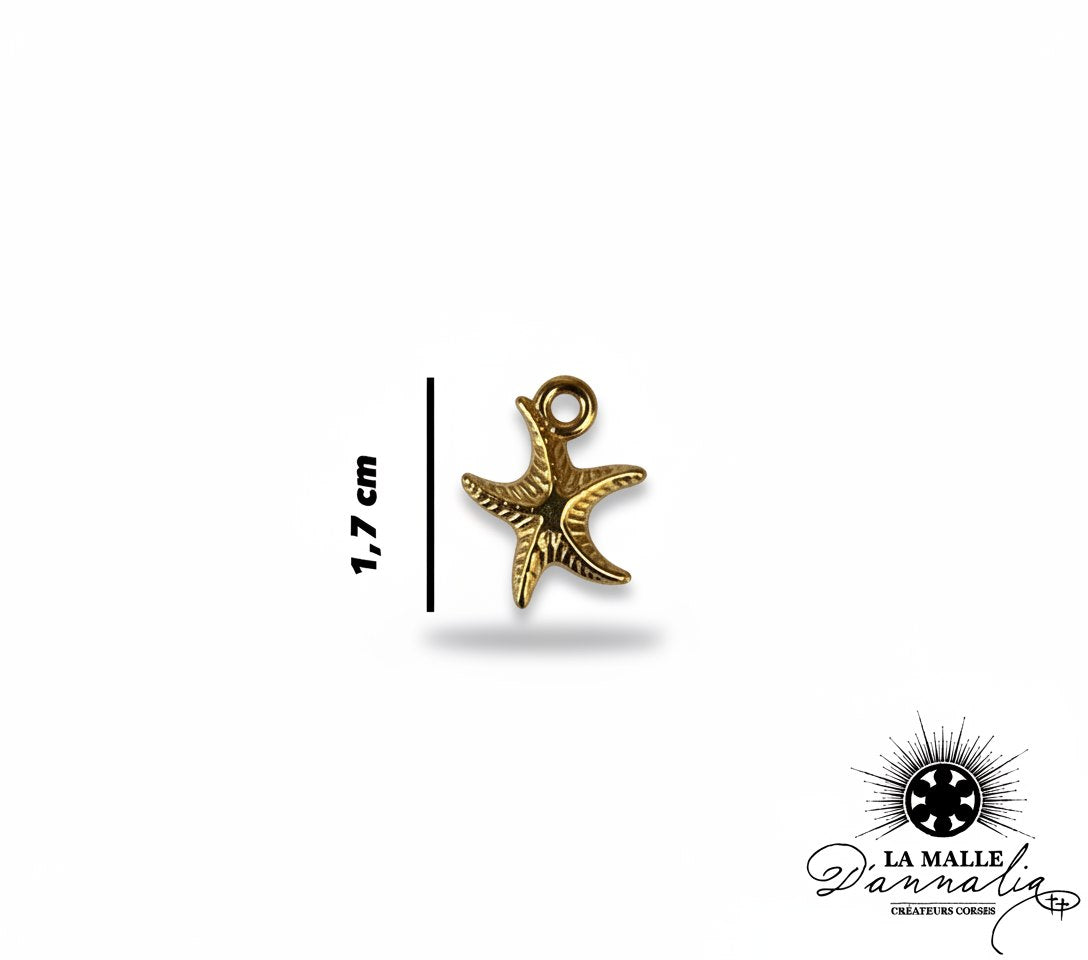 Petite breloque étoile de mer dorée texturée de 1,7 cm pour création de bijoux lamalledannalia