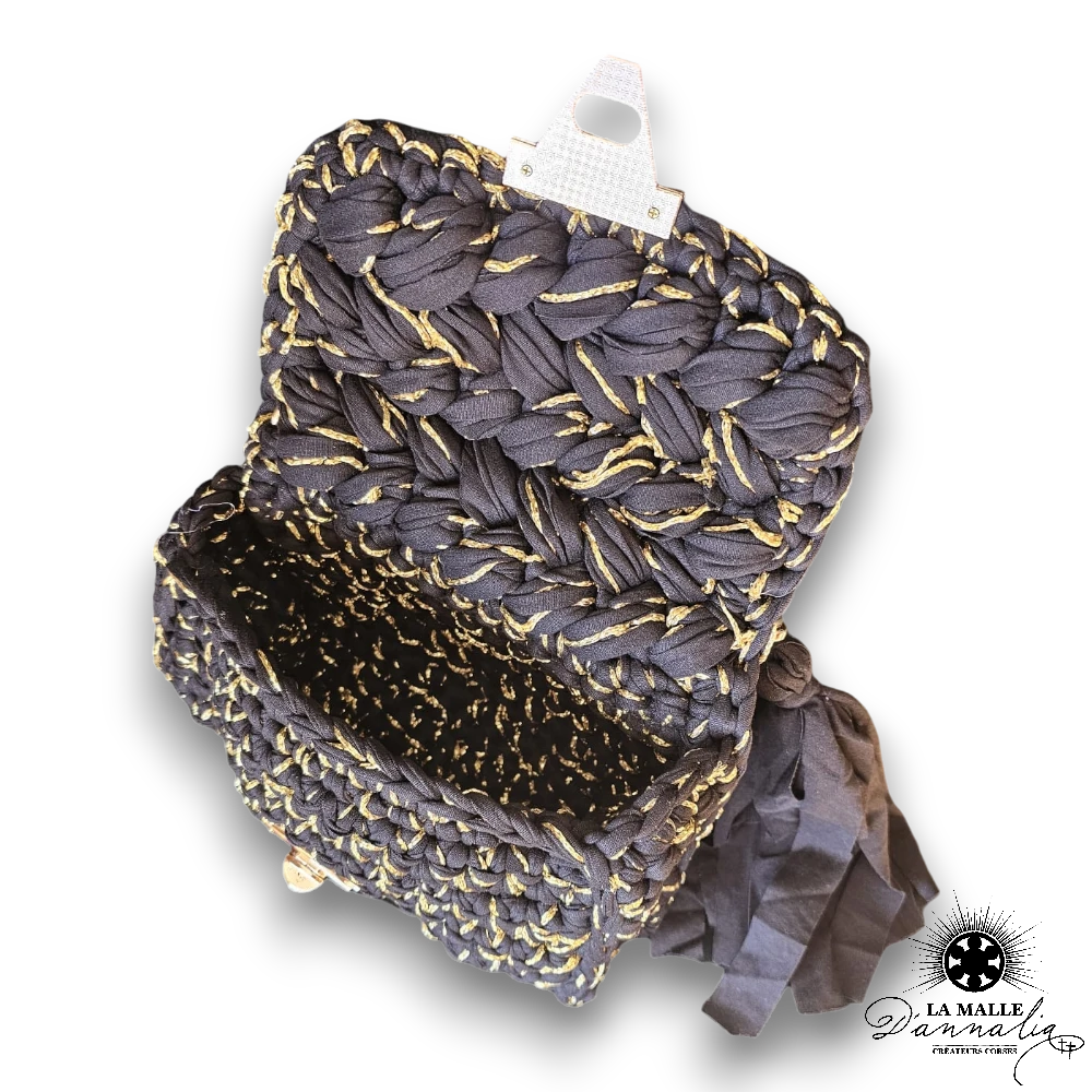 sac tricot noir lamalledannalia