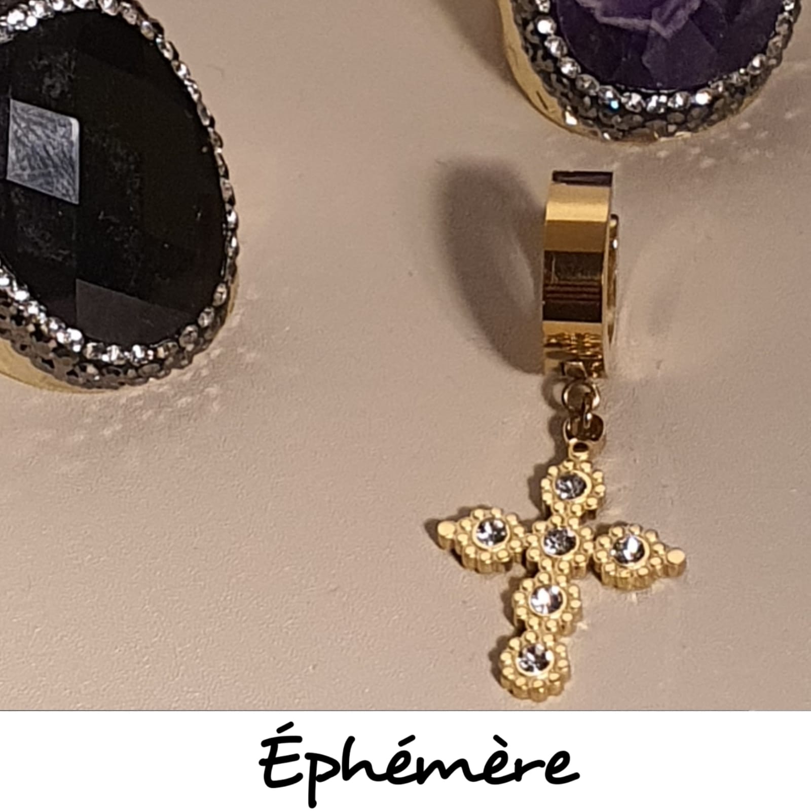 CLEM: mono boucle baroque croix strass acier inoxydable