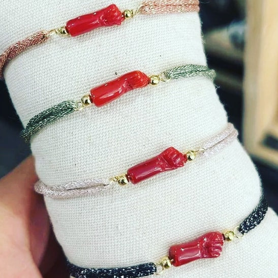 Bracelet main en corail (enfant)