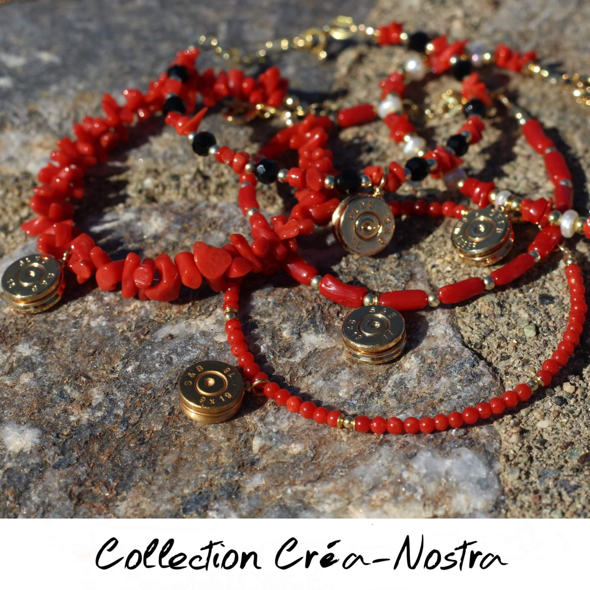 CALVI: Bracelet corail douille dorée à l'or fin une exclusivité