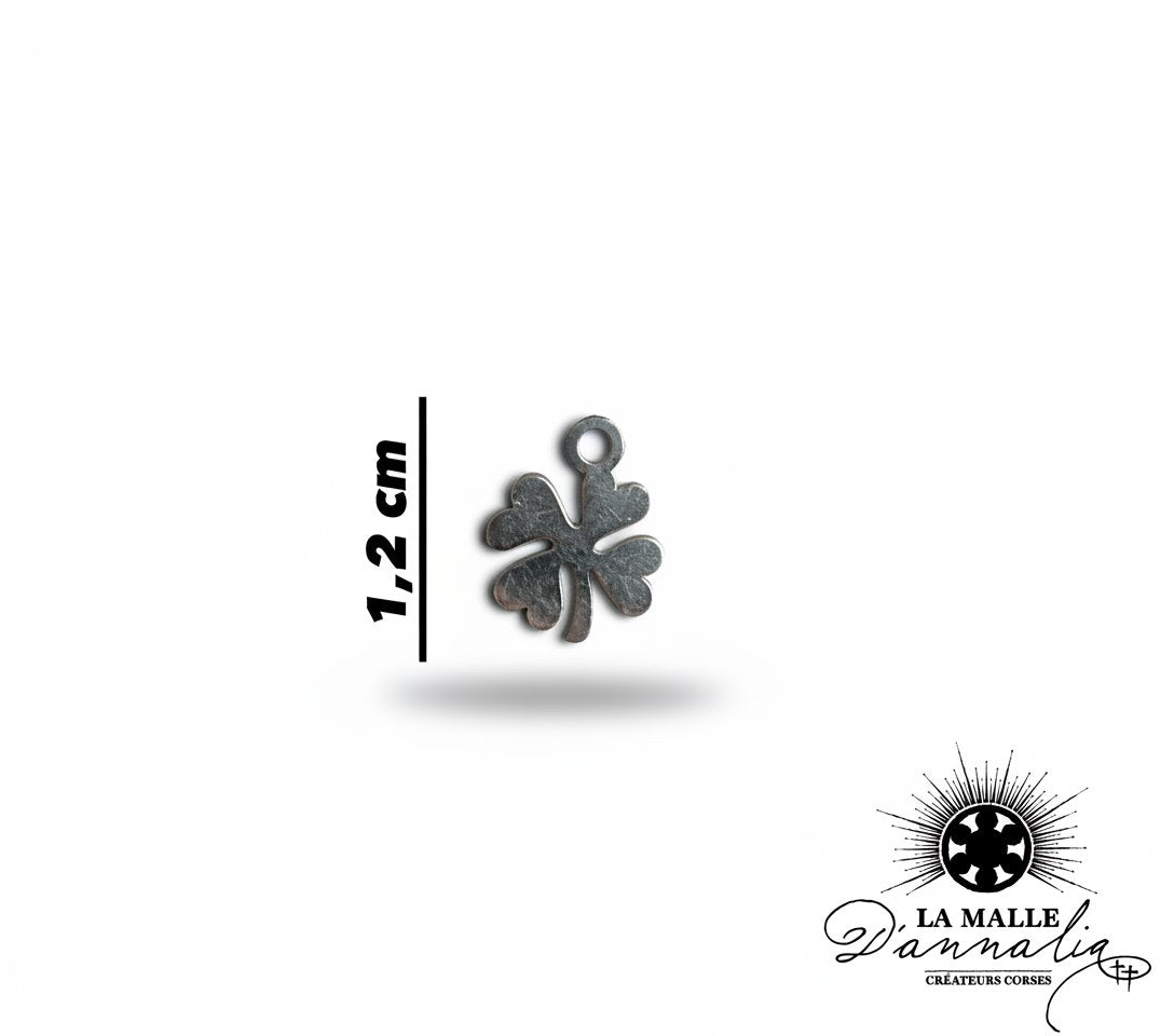 charms trèfle à quatre feuilles en métal argenté vieilli, bijou porte-bonheur 1,2 cm lamalledannalia