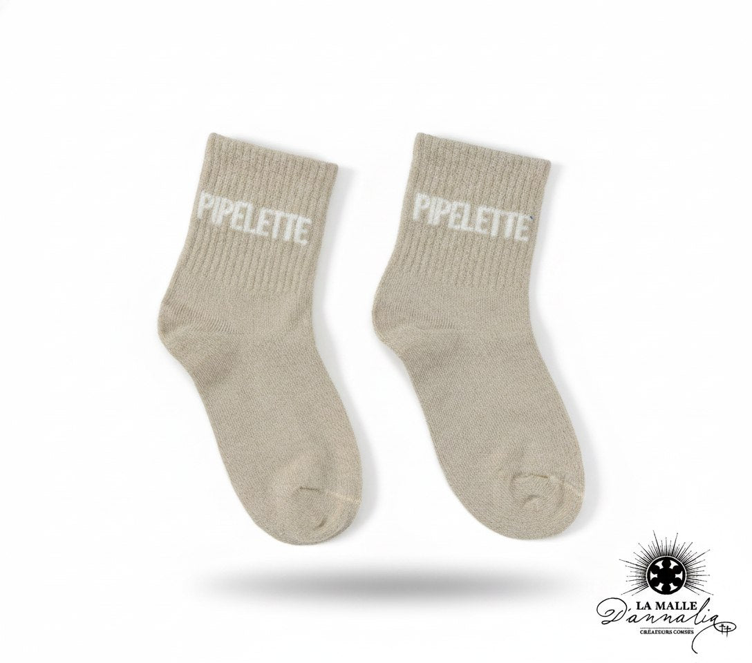 Chaussettes beiges pour enfant inscription PIPELETTE lamalledannalia