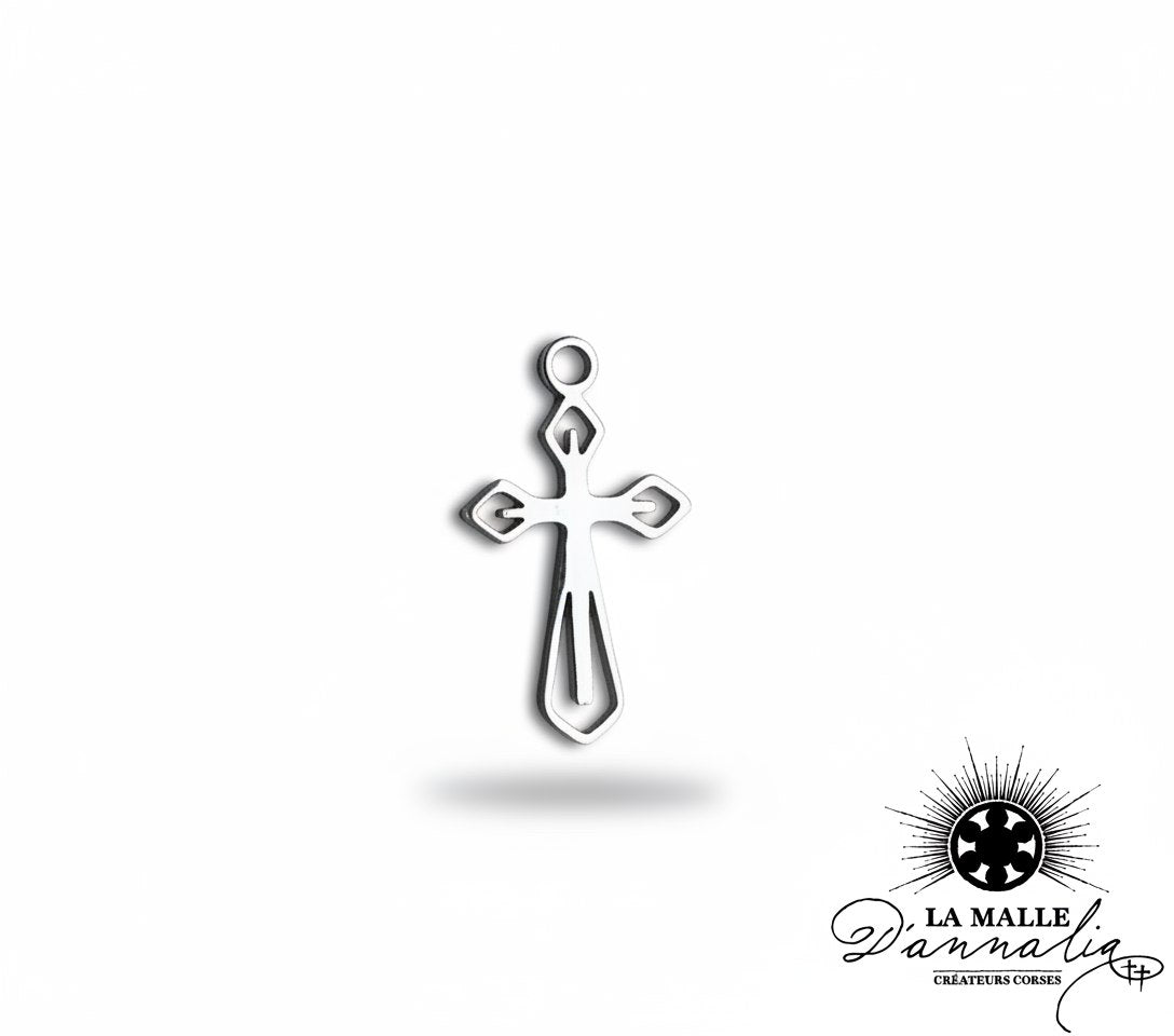 breloque croix ajourée argentée filigrane fin charm foi délicat bijou personnalisé La Malle d'Annalia