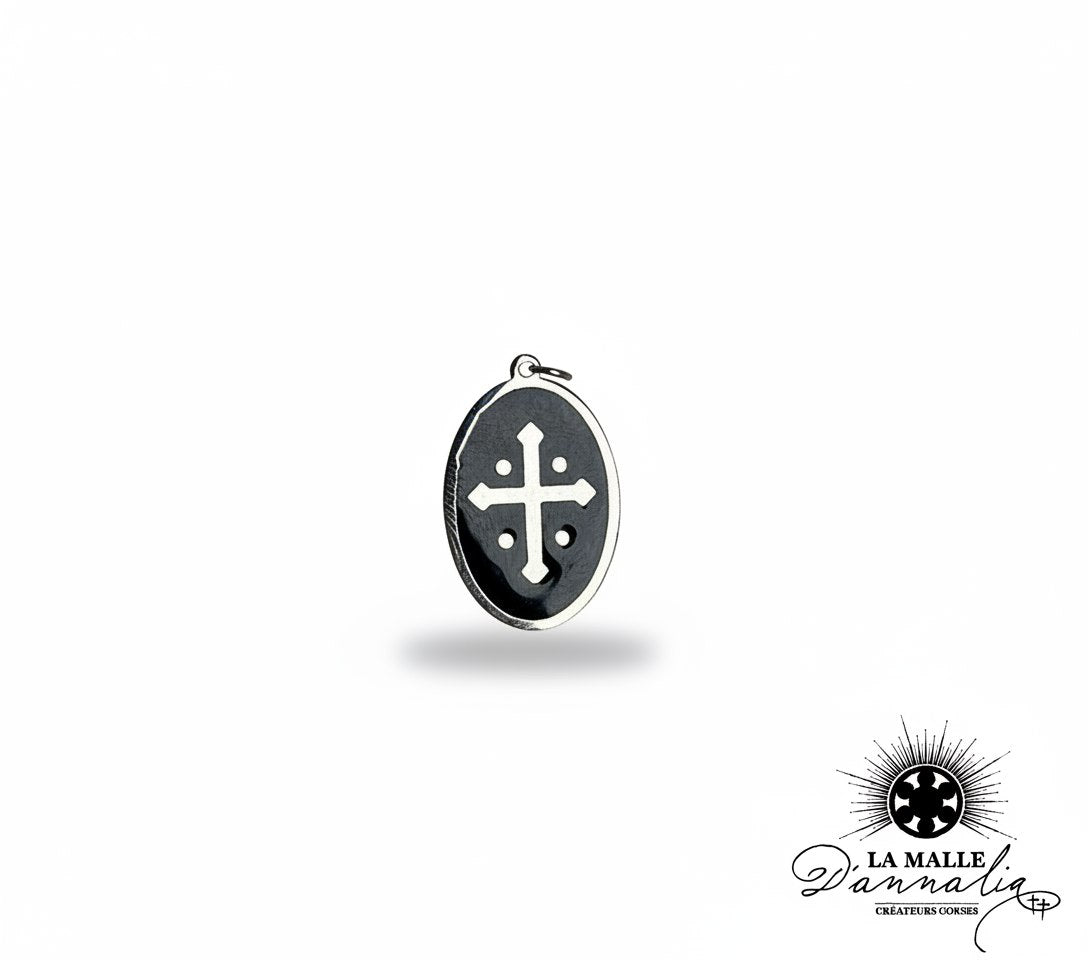 breloque ovale noire émaillée croix argentée relief charm mystique foi La Malle d'Annalia