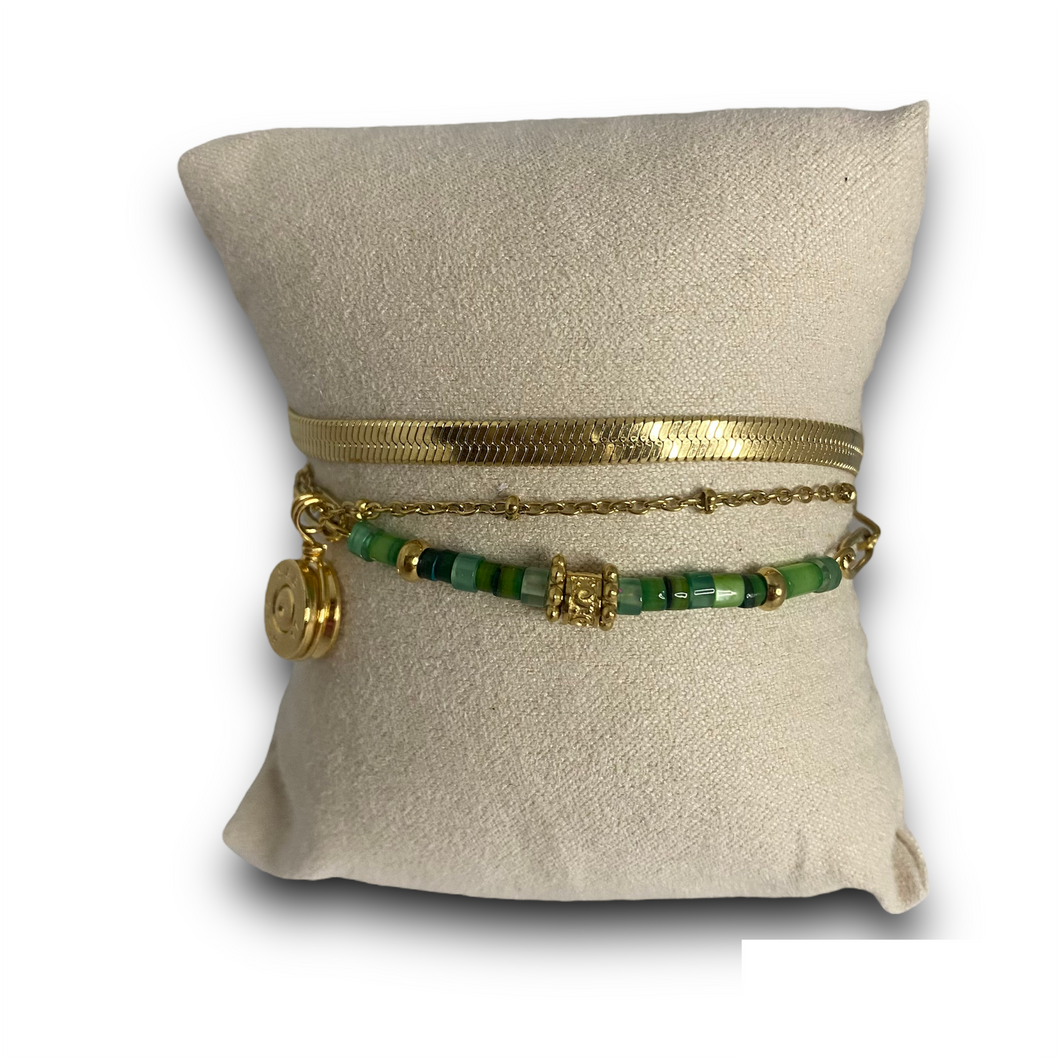 Bracelet trois rangs perles vertes