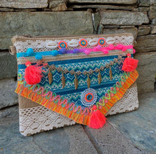 Charger l&#39;image dans la galerie, pochette colorée bleu, rose et orange cauri