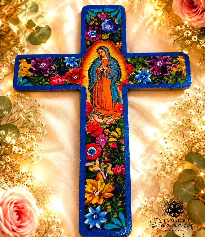 Croix Décorative Murale Bleu & Multicolore — Art Religieux Mexicain Bastia