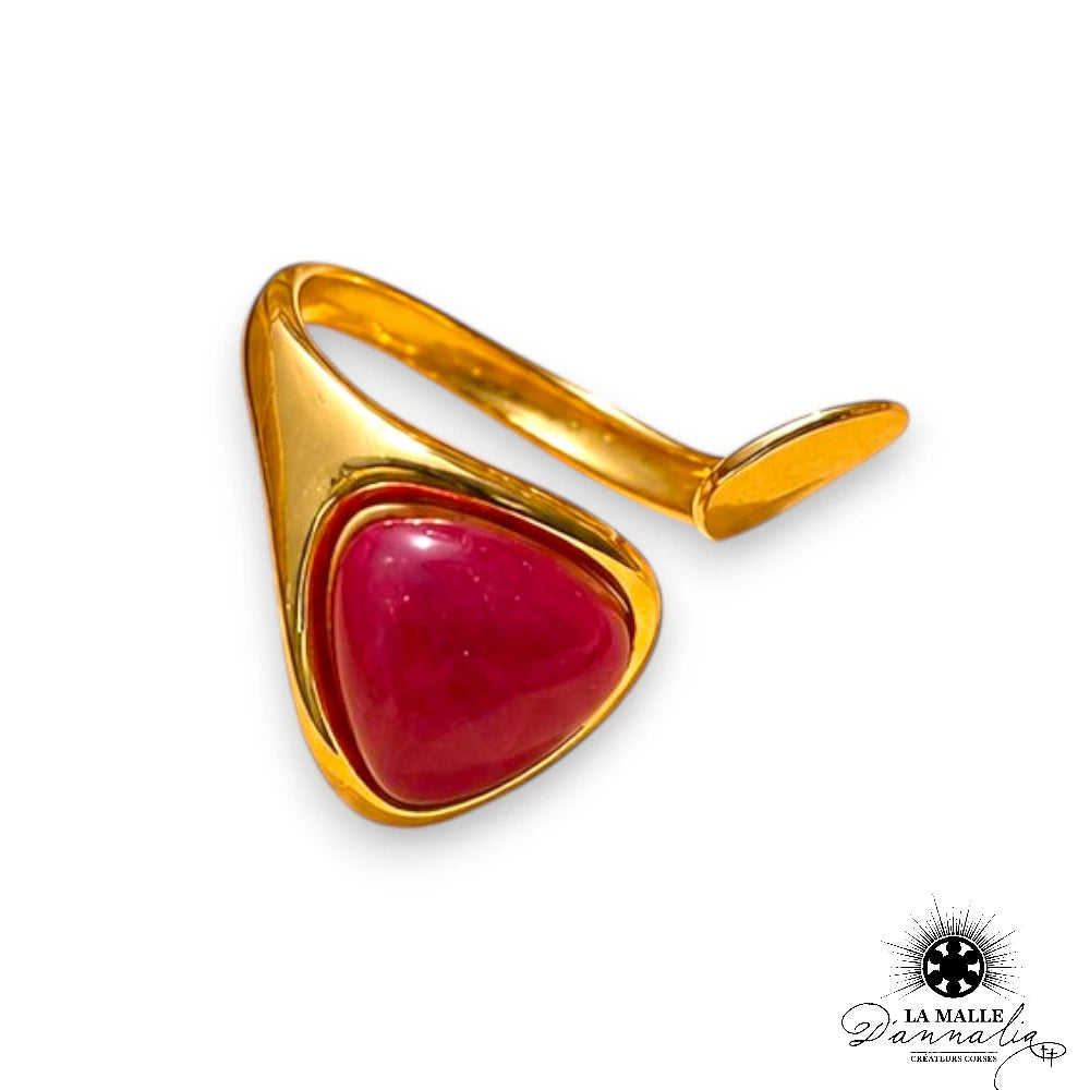 Bague dorée asymétrique rose vue produit — La Malle d'Annalia