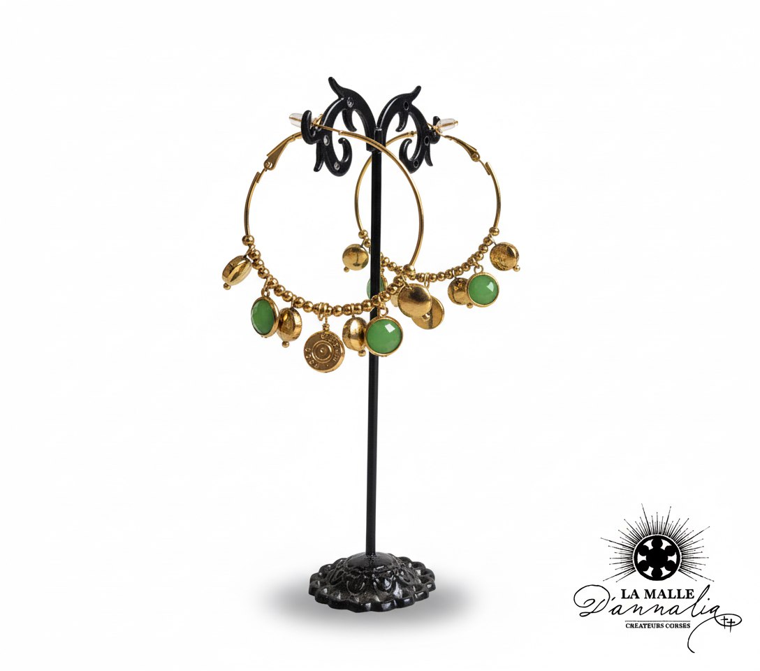 boucles-d-oreilles-creoles-dorees-pierres-vertes-medailles-la-malle-d-annalia