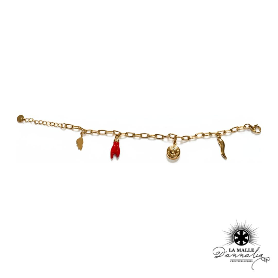 Bracelet breloques cornicello, main cornue et douille recyclée doré, porte-bonheur corse — La Malle d'Annalia Bastia
