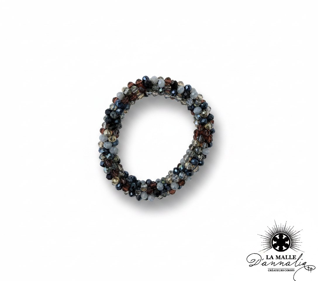 Bracelet de perles à facettes scintillantes aux tons sombres noir, gris et marron lamalledannalia