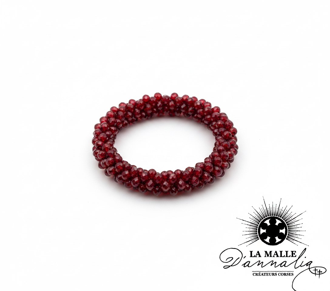 Bracelet en perles de rouge bordeaux facettées,lamalledannalia