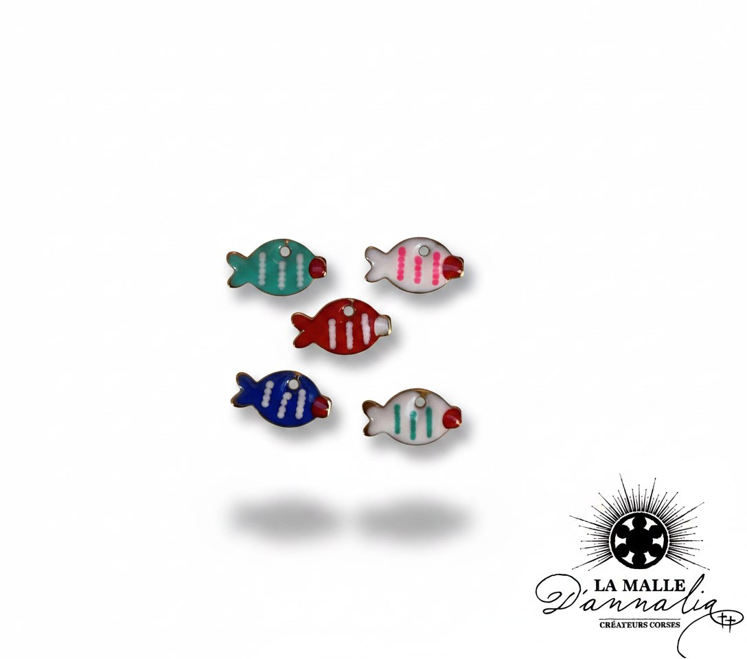 Pendentif poisson en émail coloré (vert, rouge, bleu, blanc) pour création de bijoux lamalledannalia