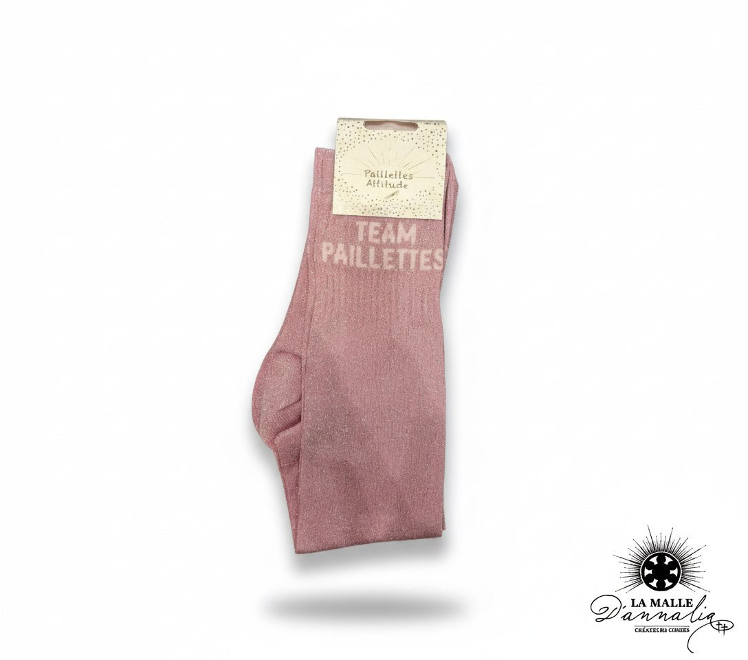 chaussettes-roses-paillettes-team-paillettes-attitude-pliees-etiquette-la-malle-dannalia