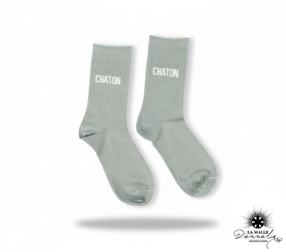 chaussettes-vert-sauge-gris-vert-chaton-broderie-cotelee-mode-produit-la-malle-d-annalia