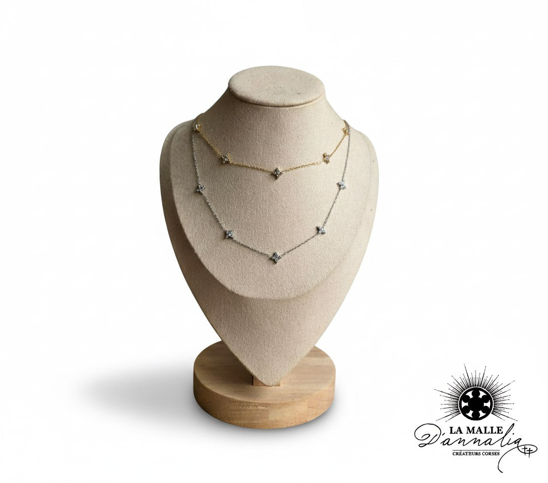 colliers-or-argent-trefle-mannequin-la-malle-dannalia-corse